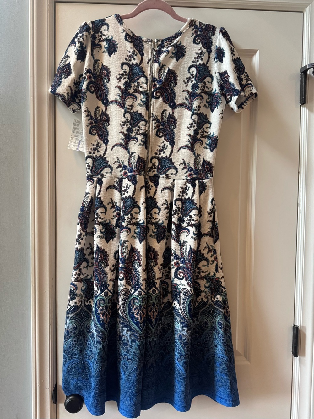 LuLaRoe Amelia Dress Blue White Dipped Ombré Paisley Fit & Flare Size Large NWT - Picture 5 of 5